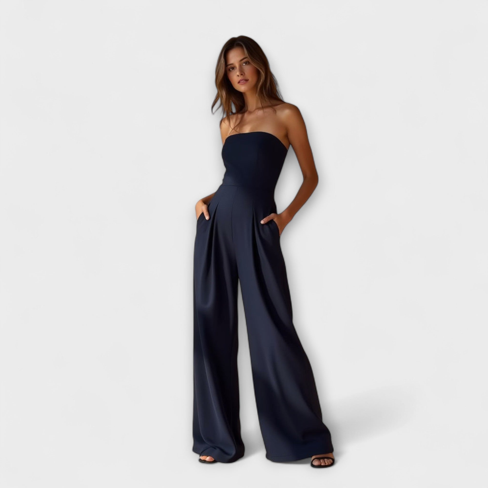 Eva - Elegantní overal bez ramínek